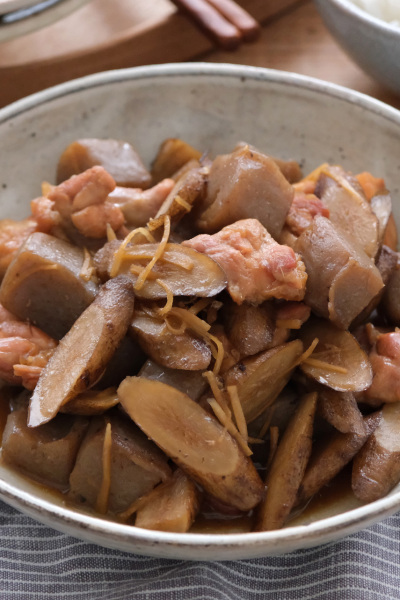鶏とごぼうのしょうが煮