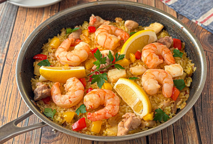 【お手軽パエリア】炊いたご飯で簡単♪旨みたっぷり◎