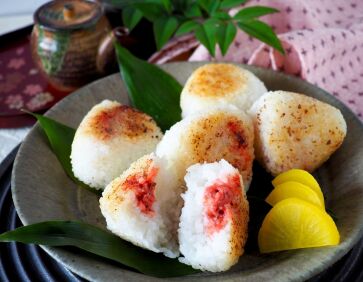 明太マヨネーズが香ばしい!明太昆布焼きおにぎり